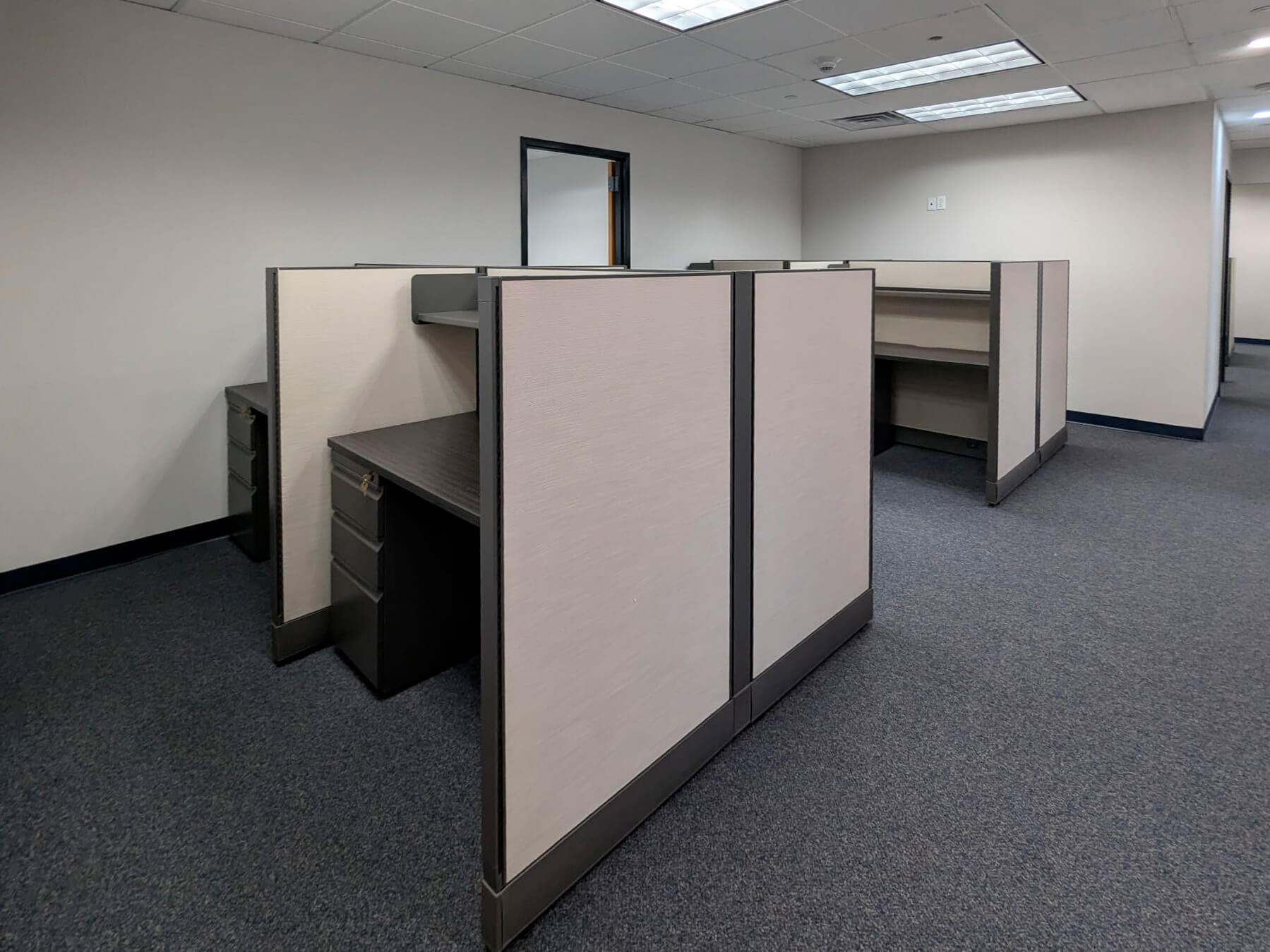 Office cubicle installation 490 1